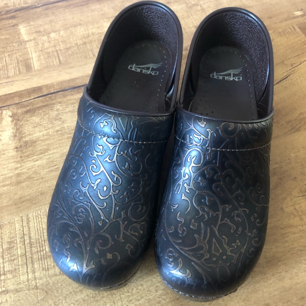 Dansko Professional Tooled Clog